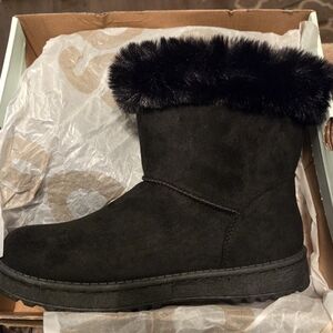SO Black Faux Fur Winter Boots